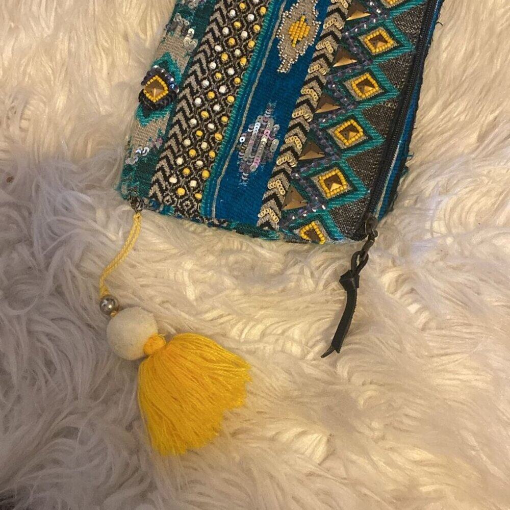 Beaded Wallet - Picture 10 of 10